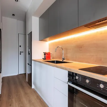 Skyview Bliss 2 In Chatzilazarou Апартаменты Салоники