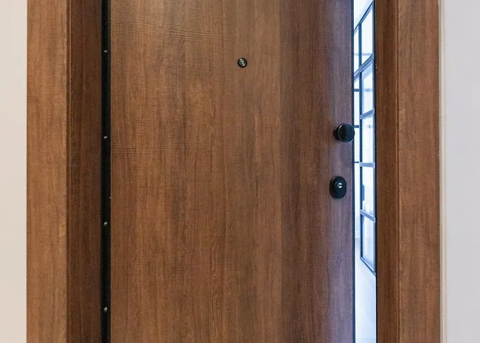 公寓 Skyview Bliss #2 *